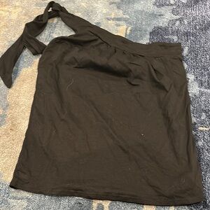Black One-Shoulder Top